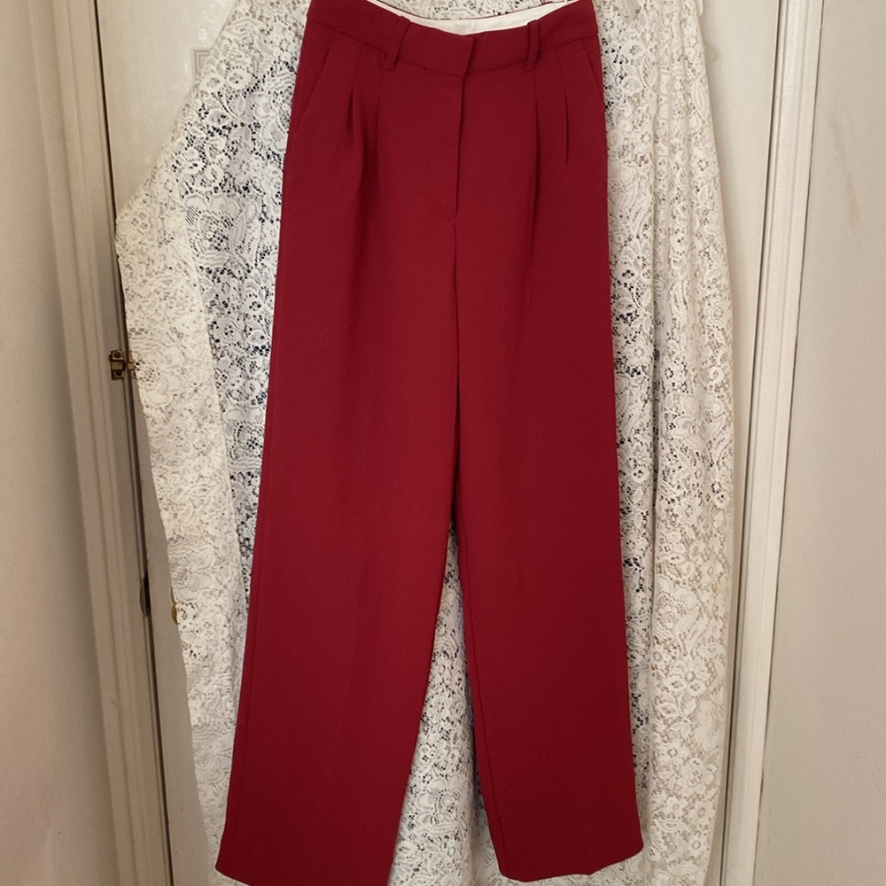 WILFRED The effortless pant Chic Red High-Waisted Trousers
